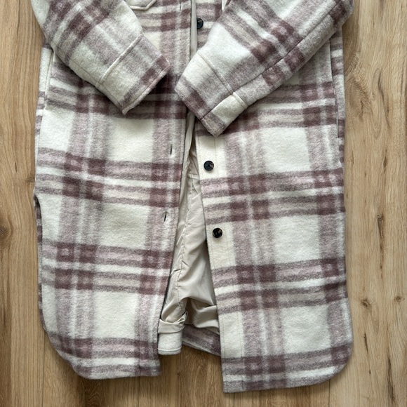 Plaid coat (fits like a size 6) - Picture 6 of 9